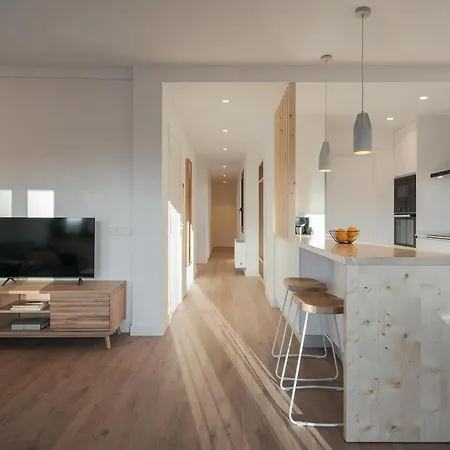 Apartment Avos *