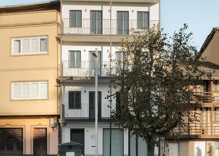 Avos Монфорте-де-Лемос